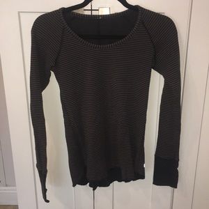 Lululemon long sleeve top size 4